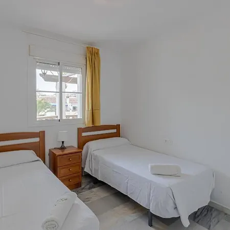 Apartamento 3bdr 2 Bath With Parking In The Location *